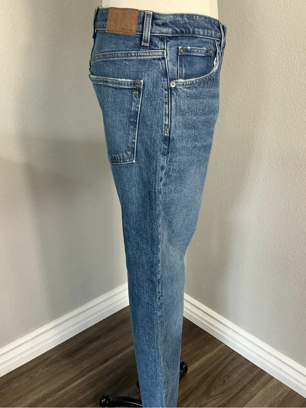 Madewell Relaxed Bootcut Jeans Size 28 Medium Wash High Rise Denim - Picture 3 of 8